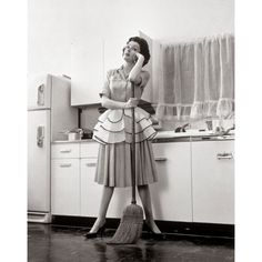 1950s Woman Housewife Standing In Kitchen Leaning On Broom Poster Print By Vintage Collection Image 1 50s Housewife, 1950s Housewife, 1950s Woman, Vintage Housewife, Nostalgic Memories, Retro Housewife, Domestic Goddess, Look Retro, Desperate Housewives