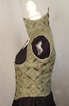 Reversible Emerald Green Celtic Underbust Bodice Corset | Etsy Elegant Green Corset With Corset Back, Elegant Green Corset With Fitted Bodice, Green Corset With Boned Bodice, Green Corset With Boned And Fitted Bodice, Elegant Green Overbust Corset, Fitted Gothic Green Corset, Corset Etsy, Womens Costumes, Corset Bodice