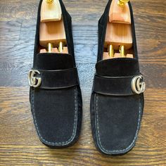 Authentic Gucci Men’s Suede Black Gg Drivers. Size 10.5 In Excellent Condition. Worn One Time! Dust Bags Included. Shoe Trees Not Included Smoke Free Pet Free Home Shoe Tree, Gucci Shoes, Gucci Men, One Time, Loafer Shoes, Men's Shoes, Dust Bag, Loafers, Trees