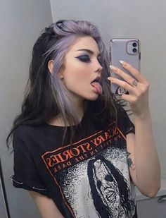 Egirl Hair, E Girl Hair, Drag Make-up, Goth Hair, Hair Color Streaks, Dyed Hair Inspiration, Pretty Hair Color, Alternative Hair, Dye My Hair