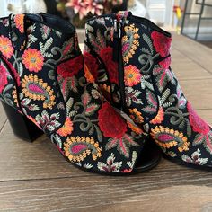 These Are Gorgeous!! Brand New In Box. They Are Perfect! 2.5 Inch Heel. The Embroidered Work On These Is Fabulous! Definite Head Turners!! Painted Boots, Vintage Shoes Women, Embroidered Heels, Fantasy Wardrobe, Crown Vintage, Lug Sole Boots, Vintage Heels, Black Suede Booties, Buckled Heels