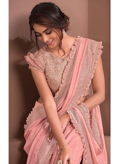 Chiffon Blouses Designs, Georgette Silk Saree, Border Art, Lace Blouse Design, Netted Blouse Designs, Latest Bridal Blouse Designs, Model Blouse Designs, Net Blouse, New Saree Blouse Designs