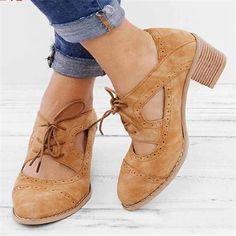 Brogue Shoes Women, Oxford Shoes Heels, Sandals Chunky, Oxford Shoes Outfit, Summer Boots, Gladiator Heels, Low Heel Sandals, Oxford Heels, Chunky High Heels