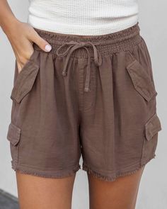 Cargo Shorts Women, Lyocell Fabric, Grace And Lace, Mocha Color, Spring Shorts, Shorts Cargo, Woven Texture, Teacher Outfits, Curvy Dress