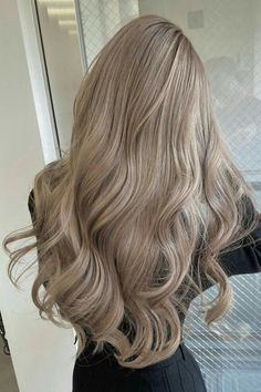 Beige Hair Color, Beige Blonde Hair, Grey Blonde Hair, Ash Blonde Hair Colour, Dark Blonde Hair Color, Beige Hair, Cool Blonde Hair, Blonde Hair Color Ideas, Ash Blonde Hair