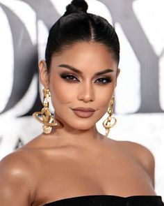 Gala Makeup Looks Brown Eyes, Vanessa Hudgens Makeup, Unapproachable Makeup, Celebrity Makeup Looks, Makeup Mistakes, Neutral Makeup, Glam Makeup Look, Bridal Makeup Looks, Dark Makeup