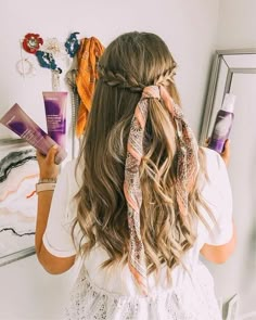 Head Scarf Styles, Bow Hairstyle, Round Face Haircuts, Bow Accessories, Penteado Cabelo Curto, Bandana Hairstyles, Head Hair