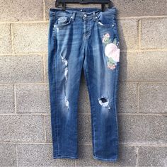 Description: Womens 7 For All Mankind Flower Embroidered Distressed Denim Blue Jeans Button Fly The Embroidered Flower Looks Custom. Holes/Distressing In Legs, Knee And Back Pockets. See Photos For Details. Size 27 Flat Lay Measurements: Waist 32” (Approx) Length 28” (Approx) Rise 10“(Approx) Cuff 12“(Approx) 98% Cotton 2% Spandex In Really Good Preowned Condition. No Snags,Holes, Stains Or Odors No Wear Between Legs ( Last Pic) Smoke Free Pet Friendly Home Please Check Photos And Read Descripti Relaxed Fit Floral Print Denim Jeans, Relaxed Fit Floral Print Jeans In Denim, Relaxed Fit Floral Print Jeans, Casual Mid-rise Jeans With Floral Embroidery, Spring Embroidered Dark Wash Jeans, Dark Wash Floral Embroidery Jeans For Spring, Spring Embroidered Denim Jeans, Spring Floral Embroidered Dark Wash Jeans, Fall Floral Embroidered Denim Jeans