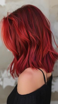 21 Hottest Deep Cherry Red Hair Style Ideas From Subtle To Bold Medium Length Wavy Red Hair, Deep Cherry Red Hair, Cherry Red Hair Color, Blackberry Hair Colour, Red Hair Inspiration, Cherry Red Hair, Perfect Hair Color