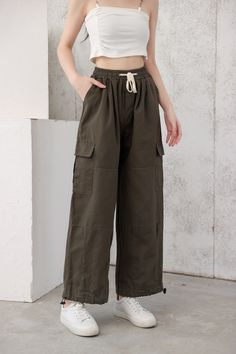 These wide-leg cargo pants are just what you need to get through the day. These baggy pants are perfect for running errands, heading to class, or relaxing at home. Made from a lightweight material, these pants will be your new go-to. Add a pop of color with a shirt or button-down top and pair it with your favorite sneakers.
Gender: WomenMaterial: PolyesterClothing Length: Full LengthClosure Type: Elastic Waist Wide Leg Cargo Parachute Pants, Relaxed Fit Wide Leg Cargo Sweatpants, Wide Leg Relaxed Fit Cargo Sweatpants, Casual Full Length Sweatpants With Cargo Pockets, Casual Wide Leg Pants With Cargo Pockets For Streetwear, Utility Wide Leg Cargo Style Sweatpants, Utility Wide Leg Cargo Sweatpants, Utility Cargo Style Wide Leg Sweatpants, Green Wide Leg Cargo Pants Relaxed Fit