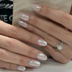 Elegant Nails Pearl, Wedding Nails Pearls For Bride, Pearl Like Nails, Short Almond Pearl Nails, Pearly Nails White, Pearl White Gel Nails, Short Pearly Nails, Simple Nails With Pearls, Pearly White French Tip Nails