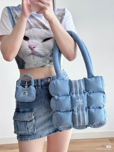 Jeans Bags Ideas, Ropa Upcycling, Puffer Bag, Denim Crafts Diy, Mens Bags Fashion, Diy Bags Patterns, Denim Handbags, Diy Bags Purses, Denim Tote Bags