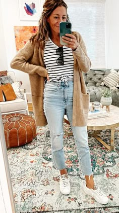 Fall 2923 Outfits, Mustard Button Up Shirt Outfit, Fall Fashion For Moms Over 30, Cozy Casual Outfits Spring, Midwest Casual Outfits, Target Cardigan Outfit, Everyday Fall Outfits 2023, Classic Causal Style, Outfits For Banquets