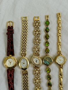 Take My Money, Watch Vintage, Belted Jacket, Jewelry Inspo, Cute Jewelry, Vintage Watches, Fashion Beauty