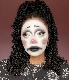 Pippin Makeup, Skate Date, Stamp Eyeliner, Black And White Clown, Cute Clown Makeup, Halloween Makeup Clown, Vampire Bride, Pierrot Clown, Bumper Cars