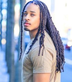 Love his hair Lightskin Haircuts, Men With Long Hair, Blonde Dreadlocks, Mens Dreads, Black Berries, New Natural Hairstyles, Dreadlock Hairstyles For Men, Light Skin Men, Dreadlock Styles