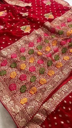 mon Red Bridal Saree, Butta Design, Khaddi Georgette Saree, Saree Red, Georgette Saree, Organza Saree, Bridal Saree, Wedding Shop, Gift Registry