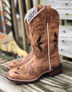 Laredo Women's Tan Spellbound Square Toe Western Boots 5661 | Cowboy Boots and Western Clothing | Painted Cowgirl Western Store Square Toe Boots Cowgirl, Cheap Cowgirl Boots, Square Toe Cowgirl Boots, Square Boots, Short Cowgirl Boots, Western Boots For Women, Cowgirl Boots Square Toed, Laredo Boots, Square Toe Western Boots