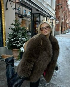 Old Money Winter, Classy Aesthetic, Fall Fits, Winter Fits, Coat Outfits, Professional Outfits, Mode Inspiration