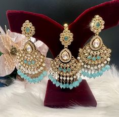 Beautiful High Quality Polki uncut diamond earring & mangtikka set.Polki Earrings,Mangtikka Lightweight indian and pakistani wedding jewelry Very Light Weight Polki High Quality Earrings with Mang tika set. High Quality Beads.  Colors- -Brown -Black -Mauve Pink -Light Pink -Magneta -White -Mint Green -Teal -Green -Navy -Turquoise Blue -Mint Blue High End Quality 100% Satisfaction Guarantee: Long Lasting Plating, High-Quality Stones. Perfect for any occassion-Shagun, Jago, sangeet, engagement, pr Pakistani Wedding Jewelry, Mang Tika, Polki Earrings, Teal Earrings, Diamond Earring, Mint Blue, Uncut Diamond, Pakistani Wedding, Teal Green