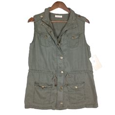 Altar'd State Vest Womens Medium Green Full Zip Snap Safari Utility Military Nwt Fast Shipping! We Offer Fast Shipping So You Can Enjoy Your Order Sooner. We Are Happy To Combine Shipping For You To Save Even More. We Do Our Very Best To Describe Our Items Accurately And Honestly To Provide You With The Best-Informed Purchasing Decision. We Want Your Confidence And Your 5 Star Recommendation. Be Assured You Will Always Get 5 Stars From Us. Military Style Tops With Pockets For Spring, Altard State, Altar'd State, Utility Jacket, Womens Vest, 5 Star, Jackets & Coats, Jackets For Women, Confidence