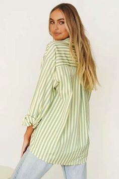 Fit: Regular fit. Detail: Long sleeves。 Striped. Loose. Button-front. Casual style. Material: 71%-80% Acrylic. Care： Machine washes cold, tumble dry low. Striped Long Sleeve Shirt, Turndown Collar, Collar Top, Crop Top Blouse, Office Casual, Button Front Shirt, Office Ladies, Green Stripes, Fashion Street