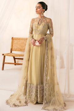 Pakistani Pishwas, Lawn Suit, Pakistani Wedding Dress, Desi Clothes, Punjabi Suit, Pakistani Wedding, Complete Outfits, Party Wear Dresses