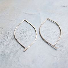 Minimalist Earrings - gold open hoop earrings in almond shape (Medium) - gold earrings, threader ear Handmade Teardrop Wrap Earrings In Minimalist Style, Handmade Minimalist Teardrop Wrap Earrings, Minimalist Nickel Free Teardrop Wrap Earrings, Minimalist Teardrop Nickel-free Wrap Earrings, Minimalist Nickel-free Teardrop Wrap Earrings, Minimalist Nickel-free Teardrop Threader Earrings, Handmade Minimalist Teardrop Earrings For Everyday, Minimalist Teardrop Hoop Earrings With Ear Wire, Minimalist Teardrop Wrap Earrings