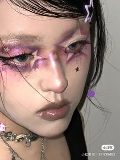 Eyeliner Wings, Cool Makeup, Funky Makeup, Vampire Bride, Cool Makeup Looks, Unique Makeup