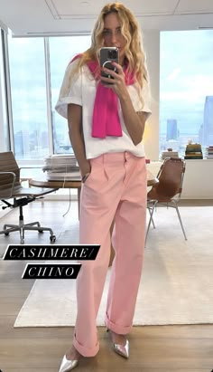 J Crew Fall 2023, J Crew Style 2023, Jcrew Spring 2023, Olympia Gayot Style, Pink Trousers Outfit Classy, Olympia Marie, Pink Trousers Outfit, Olympia Gayot, Pink Pants Outfit