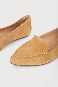 Your everyday fave is better than ever! The Lulus Emmy Leather Camel Suede Pointed-Toe Loafers have a genuine suede leather pointed-toe upper, and a low-cut, notched collar for a chic and sophisticated pair you'll want to rock on the daily! 0. 25" rubber heel. Smooth insole. Rubber sole has nonskid markings. Genuine leather upper. Balance man made materials. Imported. Lulus | Emmy Leather Camel Suede Pointed-Toe Loafers | Size 7. Fall Workwear Pointed Toe Suede Flats, Chic Suede Pointed Toe Flats For Work, Chic Suede Pointed Toe Flats, Fall Suede Flats For Workwear, Formal Suede Pointed Toe Flats For Fall, Spring Formal Suede Pointed Toe Flats, Suede Slip-on Pointed Toe Flats For Spring, Fall Suede Pointed Toe Loafers, Chic Suede Pointed Toe Loafers