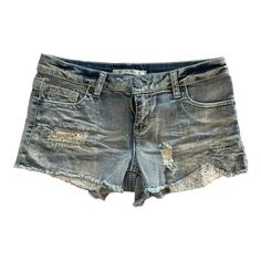 Style: Tag Size: 9 Fabric: 99% Cotton / 1% Spandex Approximate Lay Flat Meaurements: Waist: 15” Length: 9” Inseam: 2” Rise: 8” Condition: New With Tags Trendy Stretch Distressed Jean Shorts, Distressed Stretch Jean Shorts In Medium Wash, Stretch Distressed Medium Wash Jean Shorts, Medium Wash Stretch Distressed Jean Shorts, Distressed Stretch Cotton Jean Shorts, Stretch Medium Wash Ripped Shorts, Stretch Ripped Medium Wash Shorts, Fitted Distressed Shorts, Distressed Fitted Short Bottoms