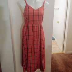 Size Small In New With Tags Condition Casual Peach Sleeveless Sundress, Casual Plaid V-neck Midi Dress, Casual Plaid Maxi Dress For Summer, Casual Peach Sundress For Spring, Plaid Midi Sundress, Plaid Midi Length Sundress, Plaid Midi-length Sundress, Casual Cotton Lined Midi Dress, Peach Sleeveless Cotton Dress