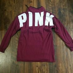 Victoria's Secret PINK Women's Quarter Zip Pullover Sweatshirt. Size xs, but oversized. Fits small/medium. Victoria's Secret Long Sleeve Sweatshirt For Winter, Victoria's Secret Long Sleeve Winter Sweatshirt, Pink Long Sleeve College Sweater, Pink College Sweater For Fall, Pink Long Sleeve Sweater For College, Long Sleeve Pink Top For College, Victoria's Secret Long Sleeve Sweatshirt For Fall, Pink Winter Tops For College, Victoria's Secret Cotton Long Sleeve Sweatshirt