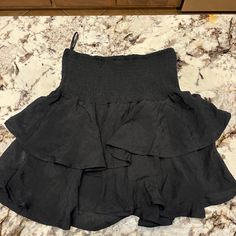 Never Worn Just Didn’t Fit Me Like I Wanted It Too, Very Stretchy Material And Comfy Black Ruffled Bottoms For Vacation, Chic Black Mini Skirt For Vacation, Vacation Black Mini Skirt, Black Ruffled Skirt For Vacation, Black Ruffled Mini Skirt For Day Out, Black Flowy Skirt, Skirts Shein, Shein Skirts, Flowy Skirt