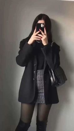 Classy Bossy Outfits, Dark Academia Outfit Professional, Dark Academia Outfit Work, Dark Office Outfit, Professional Fits, Buisness Casual Women Outfits Chic, Buisness Casual Women, Uni Outfit, Buisness Casual