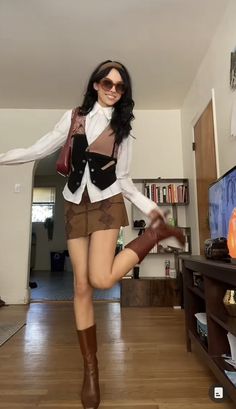 Latin Core, Brown Boots Outfits, Genderfluid Outfits, Brown Boots Outfit, Simple Work Outfits, Deadpool And Wolverine, Simple Work, 2024 Outfits, Brown Fits