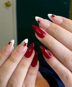 nails,red,stars Cute Red Nail Designs, French Tip Nails With Gems, Paznokcie Hello Kitty, Kutek Disney, Valentine Nails, Smink Inspiration, Casual Nails, Makijaż Smokey Eye