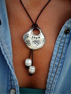 Boho Jewelry LOVE Bohemian Necklace Boho Leather Jewelry, Silver Boho Necklace, Handmade Gifts For Girlfriend, Girlfriend Jewelry Gift, Silver Boho Jewelry, Boho Jewellery Necklaces, Leather Pearl Necklace, Girlfriend Jewelry, New Bohemian