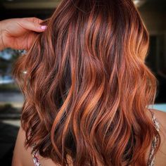 Copper Hair With Highlights, Copper Hair Color, Lob Haircut, Hair Color Auburn, Dark Blonde Hair, Copper Hair, Auburn Hair, Metallic Hair, Hair Inspiration Color