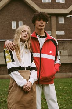 Kappa Debuts '70s-Tinged Spring 2019 Lookbook Kappa Outfit, Sportswear Photoshoot, 70s Sportswear, Couple Outfits Matching, Batman Outfits, Uniform Ideas, Geek Clothes, Outfits Edgy, Rock Outfits