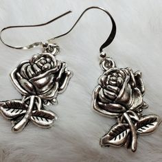 Large Chunky Rose Earrings These Charms Are Approximately 25x17mm Brand New Comes On Stainless Steel Fish Hook Earrings. #Rose #Roseearrings, #Silverearrings, #Silverjewlery, #Flower Silver Jewlery, Fish Hook Earrings, Rose Earrings, Flower Charm, Hook Earrings, Charm Earrings, Rose Flower, Black Silver, Silver Earrings