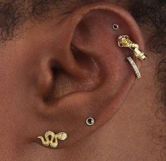 Cartilage Ear Cuff, Maria Tash, Diamond Eyes, Ear Candy, Black Power, Cartilage Earrings, Stud Earring, Tattoos And Piercings, Designer Earrings