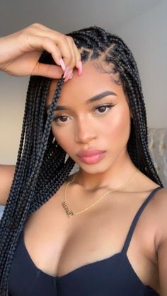 Box Braids On Latinas, Box Braids Side Part, Justine Skye Braids, Hairstyle Braid, Medium Box Braids, Braid Hairstyle, Protective Hairstyles Braids