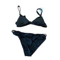 Nwt Andie Swim Black Caicos Top Riviera Bottom Bikini Set. This Classic, Timeless Two Piece Swim Set Has A Cheeky Coverage High Waisted Bottom With A Buckle Accent And The Top Has Adjustable Straps And Removable Padded Cups. Women’s Size Large A18 Black Triangle Top Swimwear For Pool, Black Triangle Top Tankini For Pool, Black Triangle Top Tankini For Beachwear, Black Triangle Top Swimwear For Beach, Black Triangle Top Swimwear With Lined Body, Black Seamless Triangle Top Tankini, Black Swimwear With Adjustable Straps And Tie-side Bottom, Black Triangle Top Tankini For Beach Party, Black Tankini With Adjustable Straps