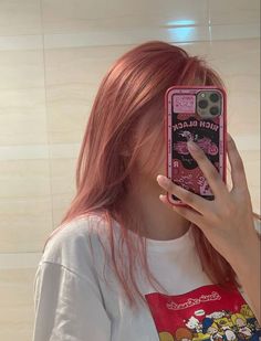 Pink Hair For Pale Skin, Hair Color Inspo Aesthetic, Korean Pink Hair, Pretty Dyed Hair, Dyed Hair Colors, Korean Hair Color Ideas, Strawberry Pink Hair, Pink Hair Outfit, Aesthetic Haircolor