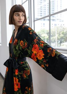 Silky bliss and iconic elegance that never goes out of style. Sustainably made using our biodegradable, PETA-Approved vegan silk, this classic fit features a wrap front silhouette with a matching detachable sash, voluminous wide sleeves, and slits on each side - designed and cut to beautifully fit all sizes. This effortlessly chic robe can be worn in the house, by the pool, or dressed up for any occasion. Trust us, this is a robe you’ll want to live in. split Details Soft finish typical of premi Women Kimono, Bridal Pajamas, Traditional Japanese Kimono, Mode Kimono, Silk Kimono Robe, Silk Accessories, Silk Robe, Looks Street Style, Womens Kimono