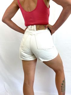 "Sweet shorts by Bongo.  Great vintage shape. Zips in the front.  Size 3, 100% cotton, Made in the USA.  Lying flat.. 12\" across waist 19\" across hips 14\" long" Retro Cotton Bottoms With Built-in Shorts, Vintage High Waist White Shorts, Vintage White Cotton Jean Shorts, Vintage Cotton Shorts With Belt Loops, Vintage White Jean Shorts, White Cotton Vintage Jean Shorts, White 90s Style Shorts For Summer, White 90s Style Summer Shorts, Retro Cotton Jean Shorts For Summer