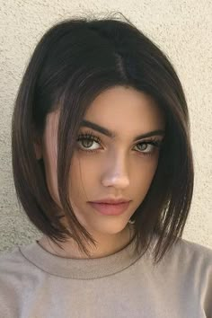 Brown Hairstyles, Brown Bob, Short Dark Hair, Short Brown Hair, Short Straight Hair, Hairstyles Women, Hair Toppers, Short Haircut