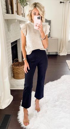 Cute Outfits With Black Jeans, Outfits With Black Jeans, Black Jeans Outfits, Summer Office Outfits, Cute Work Outfits, Outfits To Copy, Spring Work Outfits, Business Casual Outfits For Women